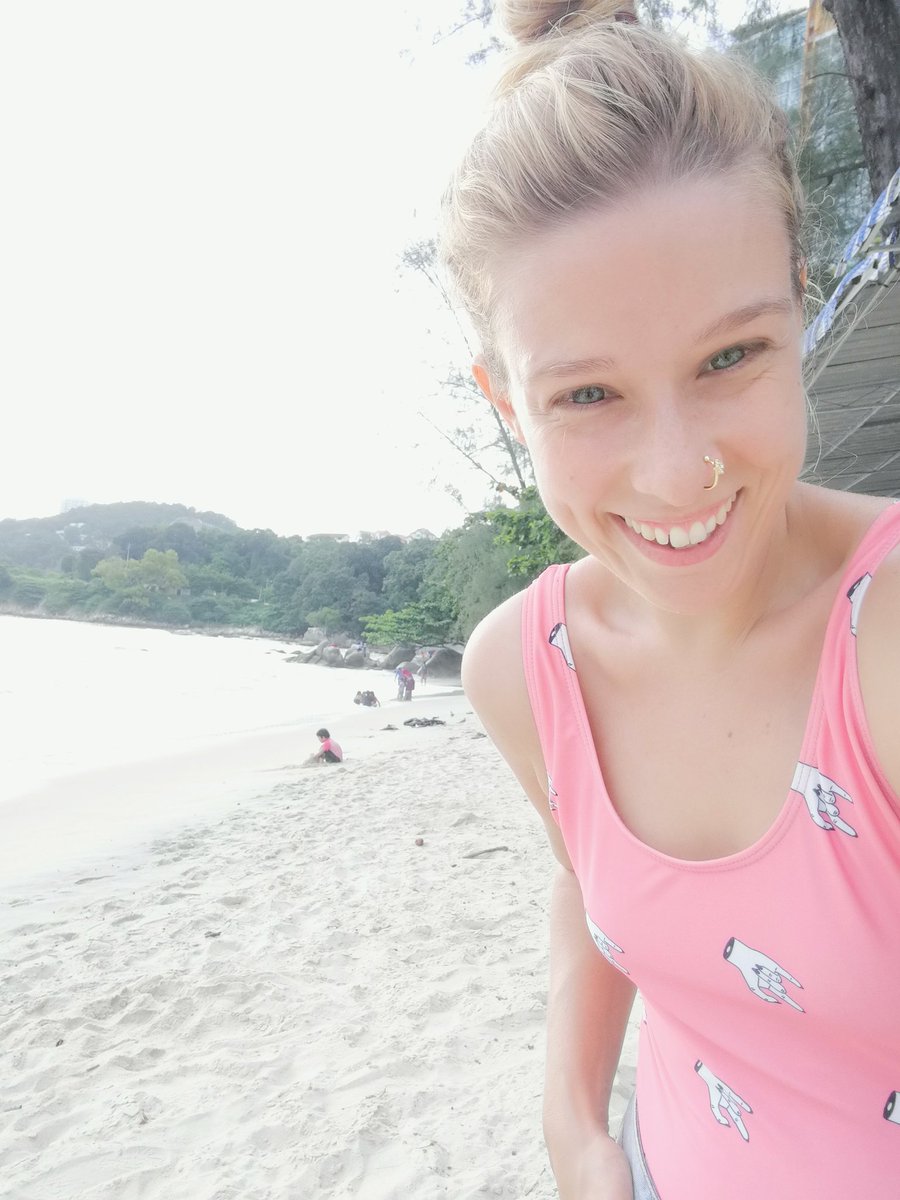 Woman_Word's tweet photo. Tras el susto que os contaba ayer en Stories, por fin puedo disfrutar de mi precioso hotel en #penang #malaysiatrulyasia #VIAJARNOTIENEGÉNERO #womanwordinmalaysia #womanword with @doubletree #doubletreepenang https://t.co/59DkXkDI5a