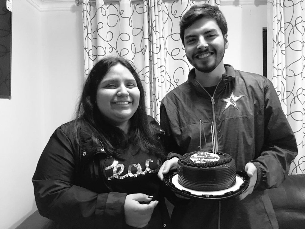 FioreShon's tweet photo. Sorpresa cumpleañera 🙃🎆#amesteam https://t.co/3TlVaE5thj