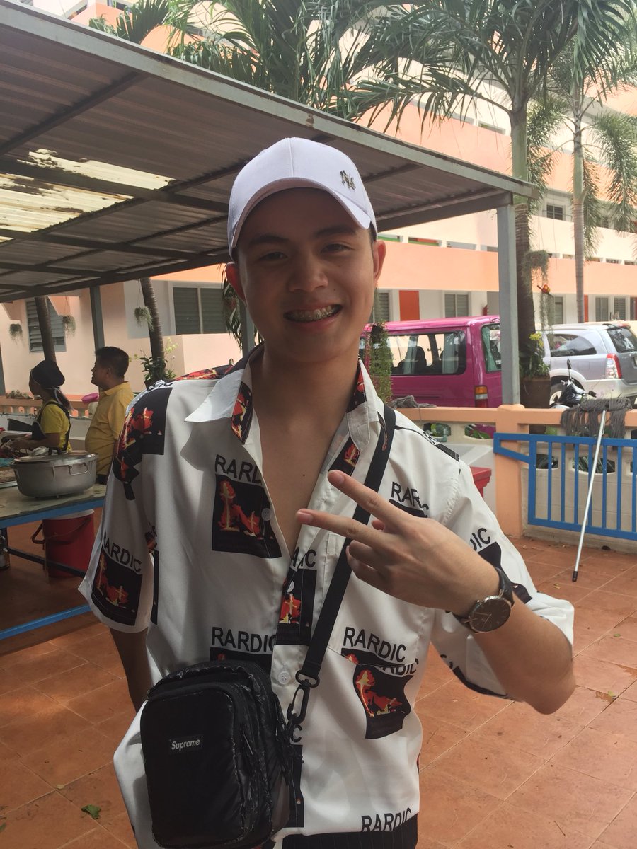 cuteguythailand's tweet image. หัวหน้าสวัสดิการอัสสัมชัญก็มานะ วันนี้ขอสลัดชุดหมีมาแบบชิลๆ ดูบ้าง😂😘😍 @4wheelsss #โฟร์วิล #turbomodel #accuteboy 🔴⚪️ #cuteguythailand