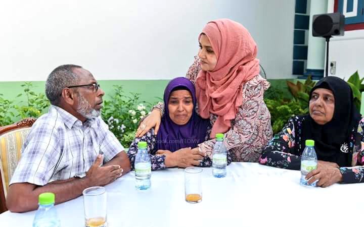 PrimenotionMV's tweet photo. Dhivehi Thaareekh Duh Ehme Oagaatheri Maha Rehendhi Medam Fathmath Ibrahim ♥️ Loibaa Ihthiraam Libigenvaa Fisaari Kanbaleh♥️  #YS2018
#YOUTH4PPM 
🇲🇻🇲🇻🇲🇻🇲🇻🇲🇻

@karam660066 @Entrio3 @ehuzan @Lockdow43142467 @SembeHucen @maricano99 @PpmYouth4 https://t.co/LiJMHgtPJE
