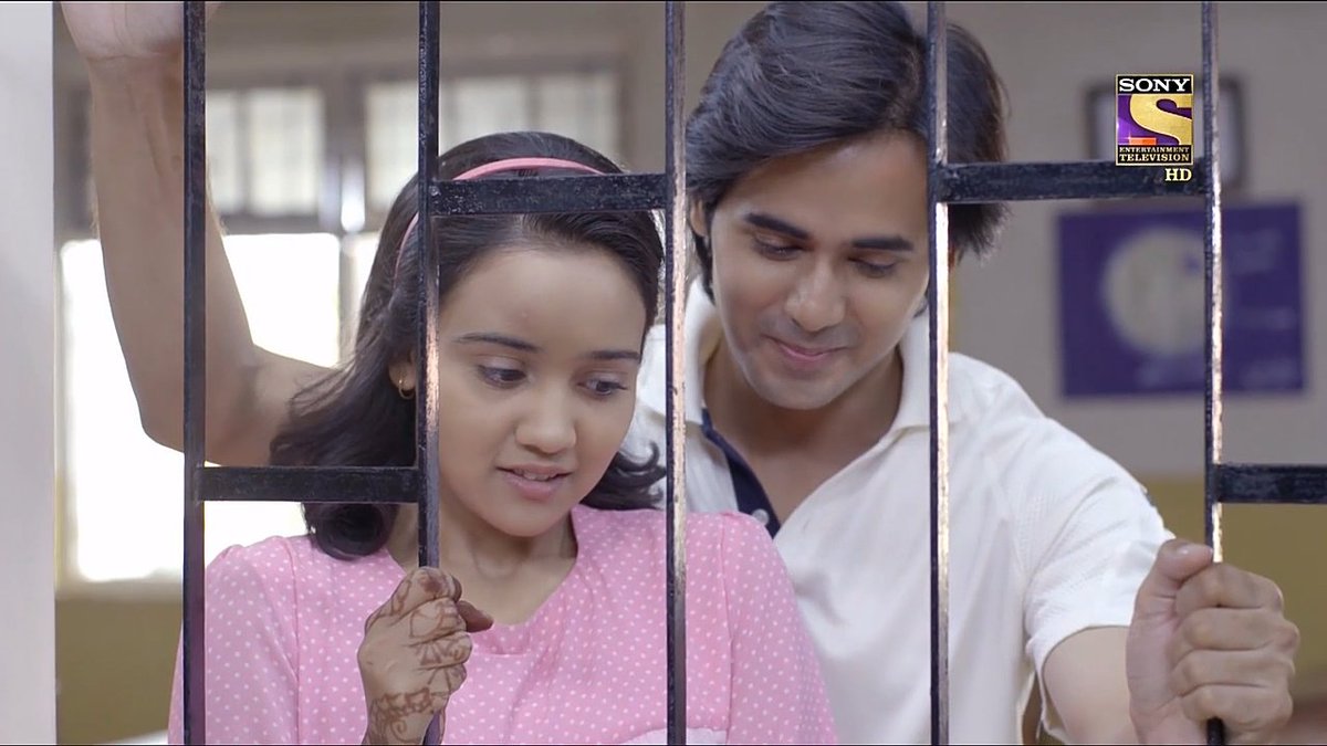 AshiSinghFC1's tweet photo. Let start beautiful morning with this beautiful people #Samaina .This particular episode has 2300+ likes on @SonyLIV #SamainaConfession #MagicalEpisode #YehUnDinonKiBaatHai
https://t.co/kDOlmBYjJp https://t.co/3Mt5cjaWMh