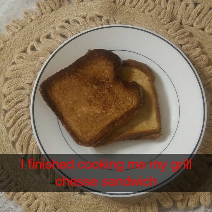 drivehawkman's tweet photo. I finished cooking me my grill chesse sandwich https://t.co/oRv3ARQBcl