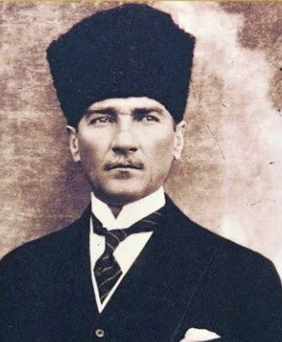 Atam, biz milyonlarca TÜRK KADINI sana ne kadar borçlu olduğumuzu çok iyi biliyoruz! Her gün minnetle anıyoruz. Fikirlerini yaşatıyoruz ve yaşatmaya devam edeceğiz. Bu sevgi bitmez.