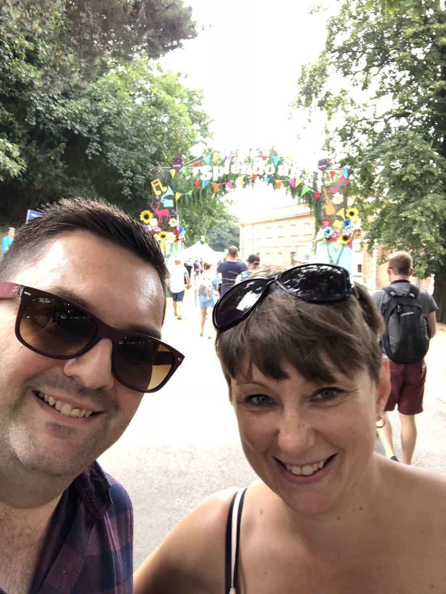 dingdinghopkin's tweet photo. Had a great day at #Splendour2018
Both @SophieEB and @embrace stole the show.
The drink, sun and laughter certainly took its toll though https://t.co/tAMabXD0yE