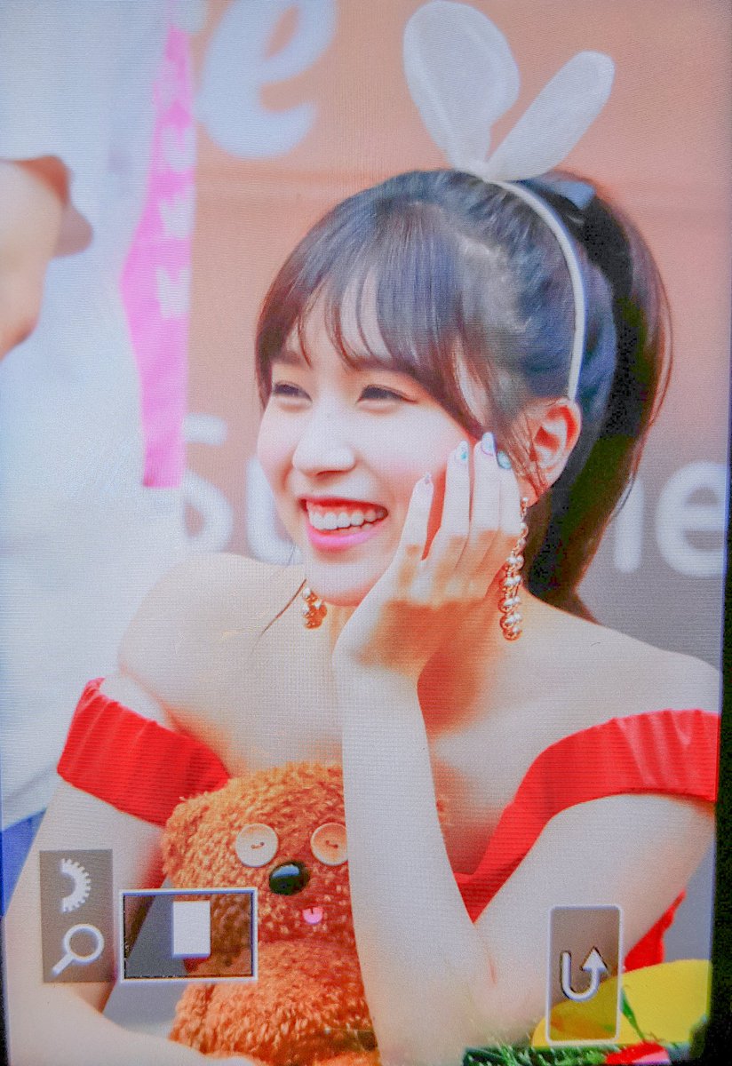 OLAM2324's tweet photo. 180722 하남 스타필드 팬싸인회 
#트와이스 #미나 #TWICE #MINA https://t.co/wD2re70hUW