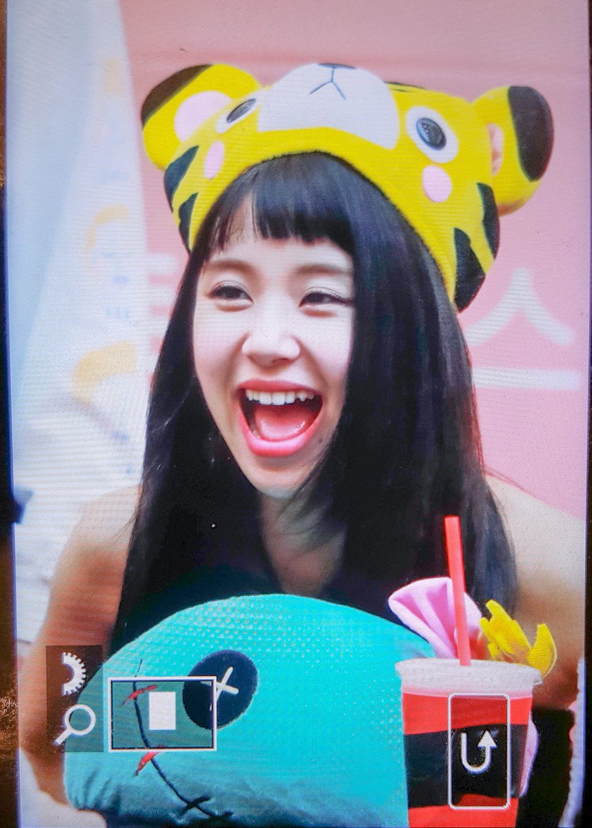 OLAM2324's tweet photo. 180722 하남 스타필드 팬싸인회 
#트와이스 #채영 #TWICE #CHAEYOUNG https://t.co/tLMjwcMoXZ