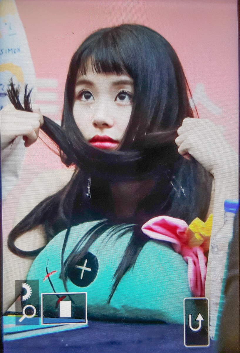 OLAM2324's tweet photo. 180722 하남 스타필드 팬싸인회 
#트와이스 #채영 #TWICE #CHAEYOUNG https://t.co/tLMjwcMoXZ