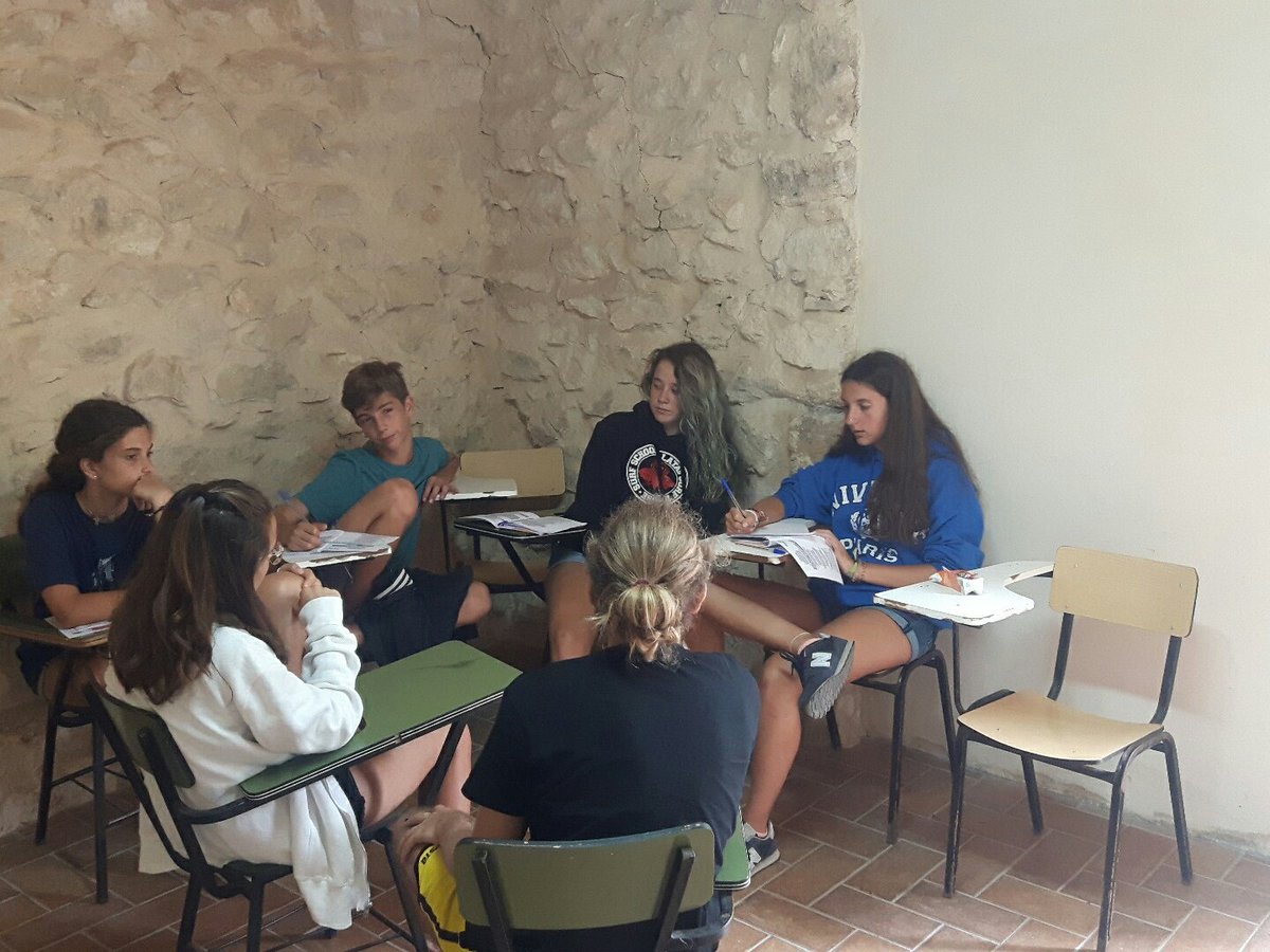 convimarcha's tweet image. Durante la mañana, cada grupo, está preparando la Eucaristía.