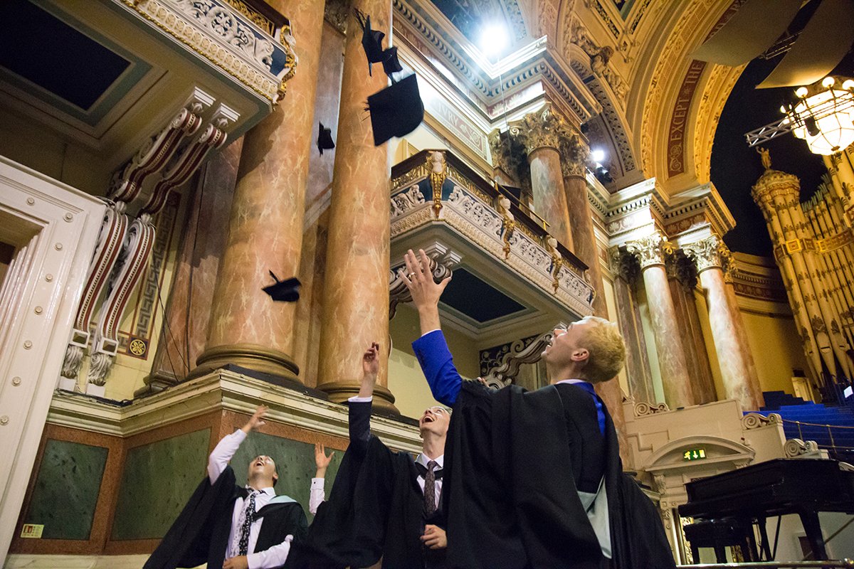 LeedsMusicDrama's tweet photo. Whilst we're super sad to say farewell to our Class of 2018, we're excited for Graduation this Thursday! Keep in touch via our alumni network https://t.co/JtB38s06LN #LCoMGrad2018 #TeamLCoM https://t.co/H2A4CZ0fL7