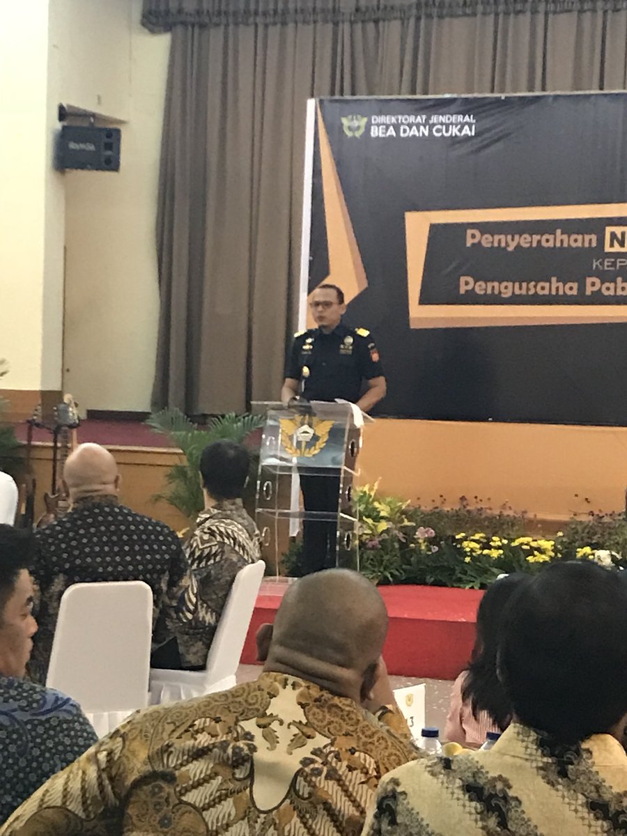 Bpk. Noegroho, PLH Direktur Teknis &amp; Fasilitas Cukai:
1. Tujuan utama cukai HPTL bukan penerimaan, tapi dengan pengaturan ini akan berdampak pada penerimaan sampai akhir tahun sekitar Rp50 miliar sampai Rp70 miliar pada kas negara.