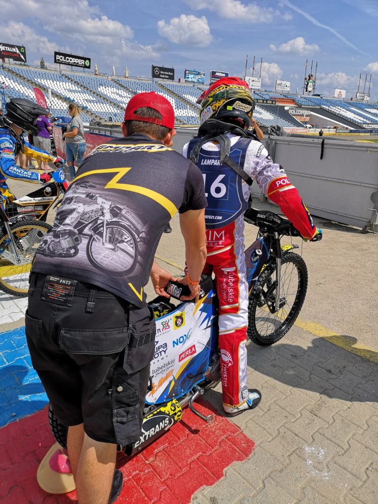 UniaLesznoKS's tweet image. #practicetime @FIM_live U-21 WORLD CUP @MiastoLeszno FINAL R2 START 19:00🔥