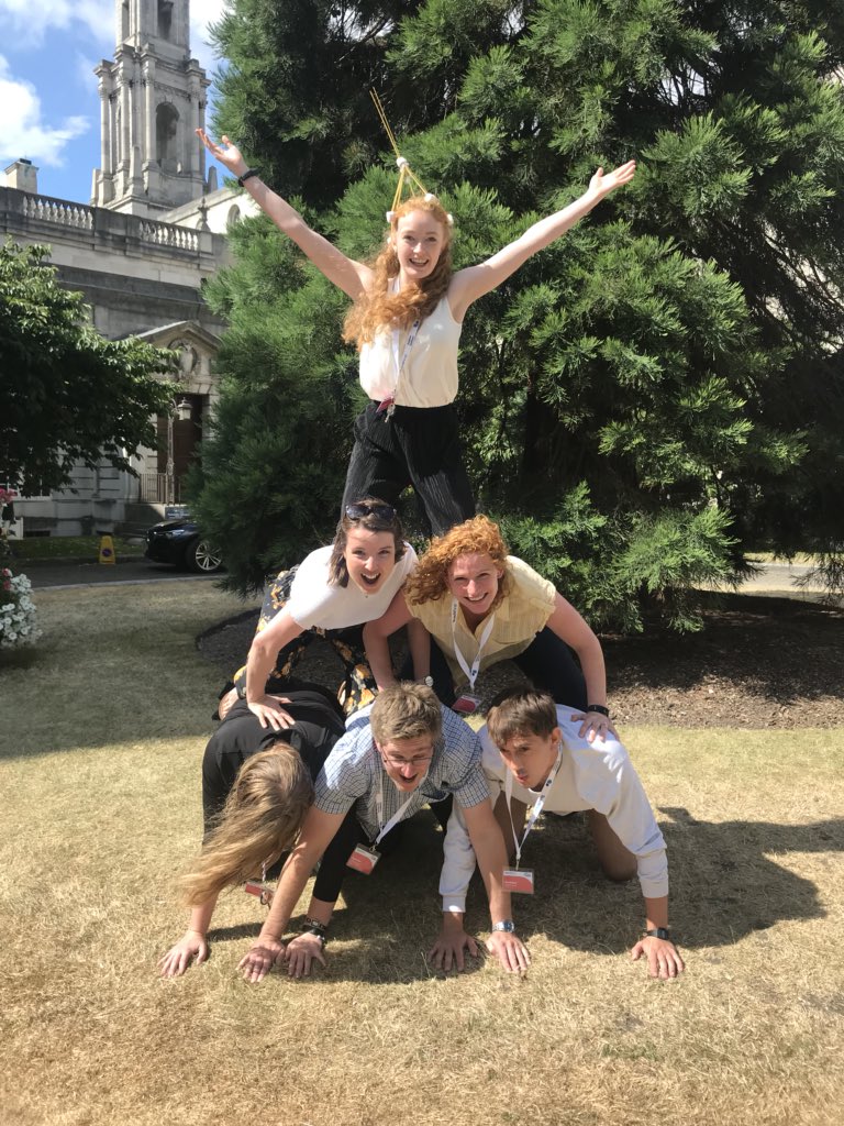jackalexandermc's tweet photo. The NEAN Queen with her sphagetti and marshmallow crown, atop a dream team of keen new reps #NANTFSI2018 @TFPresident @RosannaHume @GottoTeachEng @cdougscience @mrwhistory @TeachFirstNE https://t.co/IjV1RCJbJH