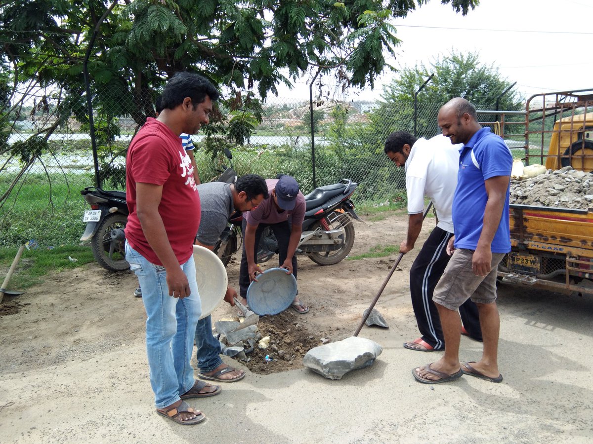 VenkatArunKumag's tweet photo. After failing on our attempts to reach govt officials and political leaders trying to get our roads fix,  we have done temp fix for the roads with our efforts, kudos to team AJVA fixing major pot @KTRTRS @musharraf_ias @TRSGMR @trsharish @Collector_SRD @Director_EVDM @zcwz_ghmc https://t.co/DwsgX7I5lI