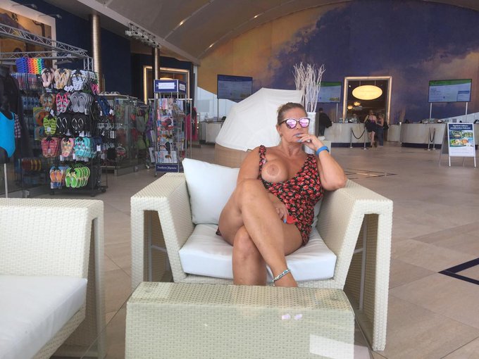 Flashing my boobs in public is very exciting for me. https://t.co/LiAIXkKVLh<a href="/tag/mvsales"class="tags"><span>#mvsales</span></a>