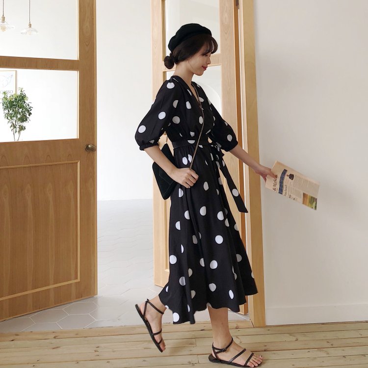 doublepixie's tweet photo. PRE-ORDER Polka-dot v-neck dress (d156)
อก 36" ยาว 42.5" 380฿
-
#DBPXxDRESS #HowtoPerfect #เสื้อผ้าเกาหลี #พื้นที่โปร #ถูกบอกต่อ #พื้นที่ขายของ #ถูกและดี #เสื้อผ้าสไตล์เกาหลี https://t.co/AaTzlHsV70