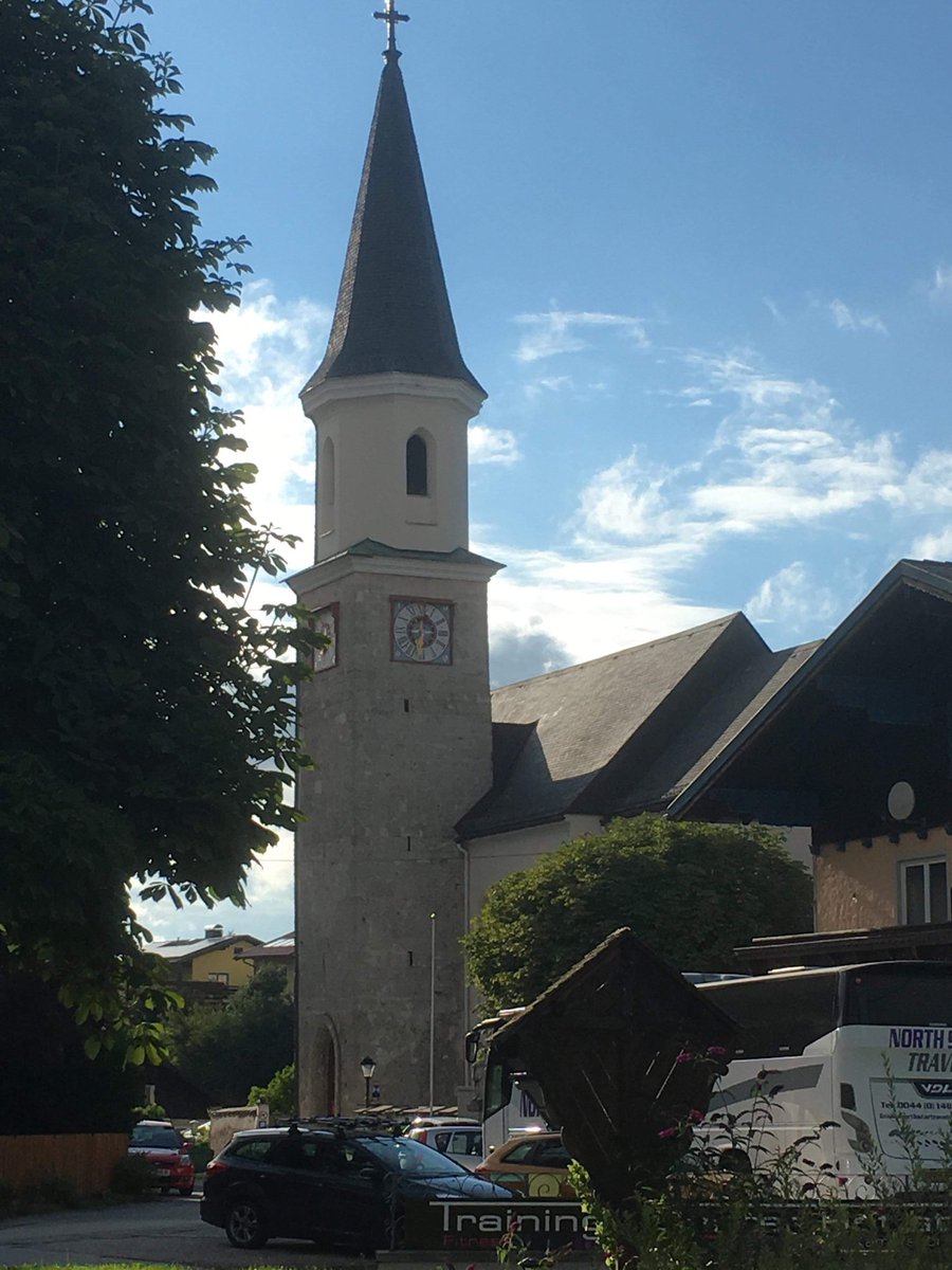 hub_north's tweet photo. Yesterday spent in Hellbrun and Saltburg followed by our first concert in Hof. Choir sang superbly - well done!! https://t.co/7rrxTWUVZ7