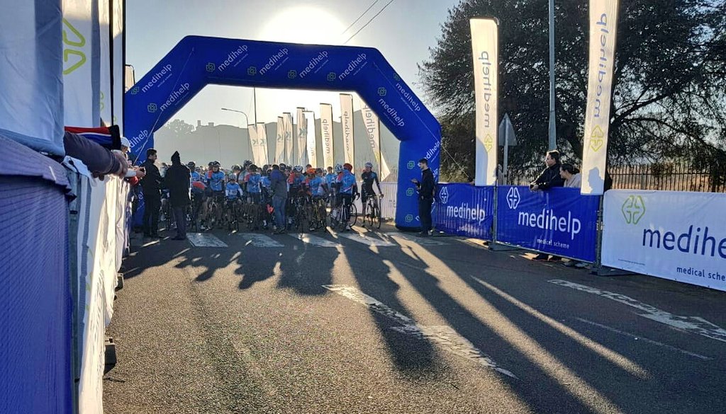 Netcare911_sa's tweet photo. Netcare 911 is the official medical service provider to the Medihelp Trapnet cycle event in Centurion today. https://t.co/Bcaihr8vzs