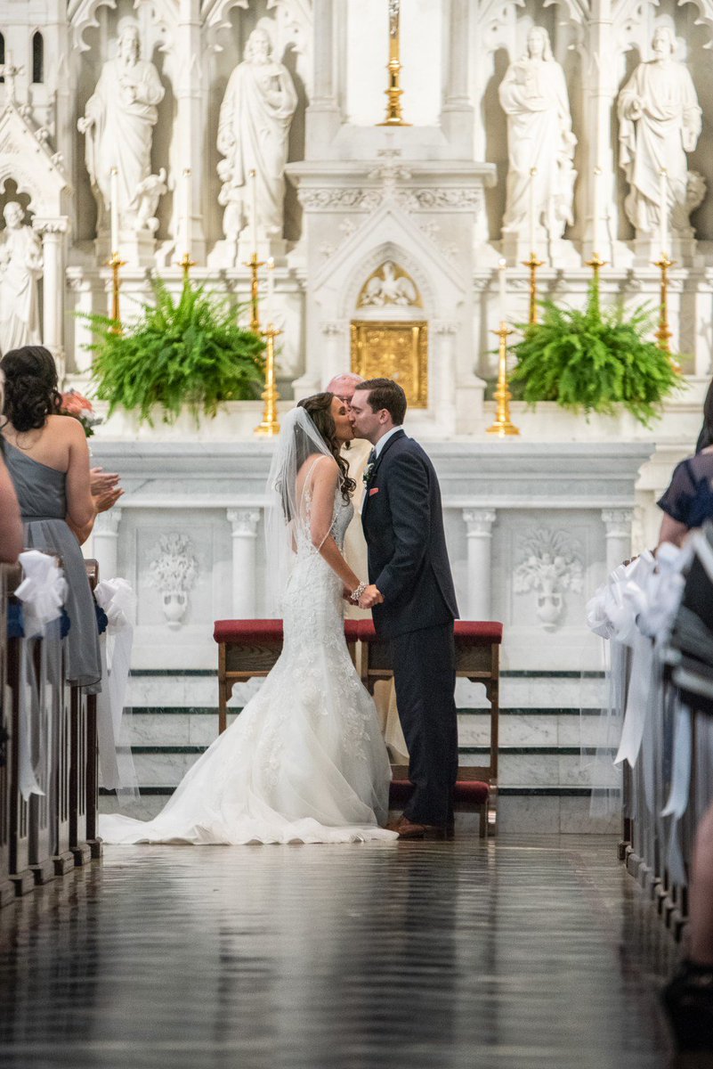 azalea_james's tweet photo. Gasick/Welsh wedding teasers – Renaissance Chicago O’Hare Suites Hotel https://t.co/F8Aworu74b https://t.co/9pocKCrsUv