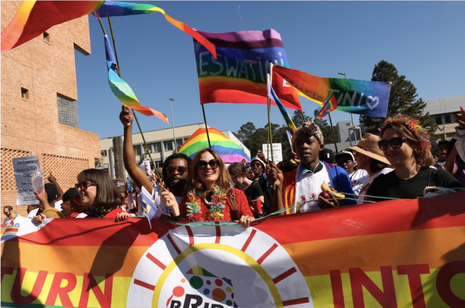 NoTo377's tweet photo. All Out, an international LGBTQ non-profit group, described the Swaziland parade as a HUGE success an encouraging outcome in a country where male homosexuality is outlawed and discrimination against LGBTQ people is commonplace. #LoveIsForAll #LGBTQIA #NoTo377 #GayIndia #GayIndian https://t.co/zlPzXTlwiG