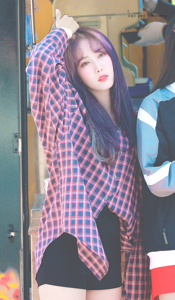 180721

가만히 있어도 화보가 되니까.

#Gfriend #황은비 #SinB