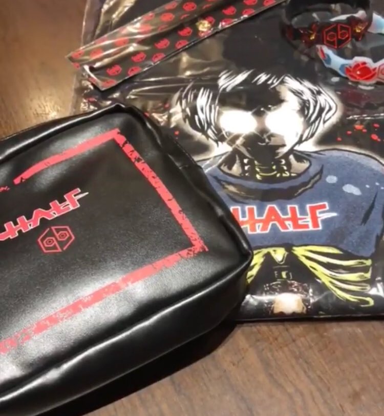 Mynya 女王蜂 Half T Co ulyrd61x Twitter