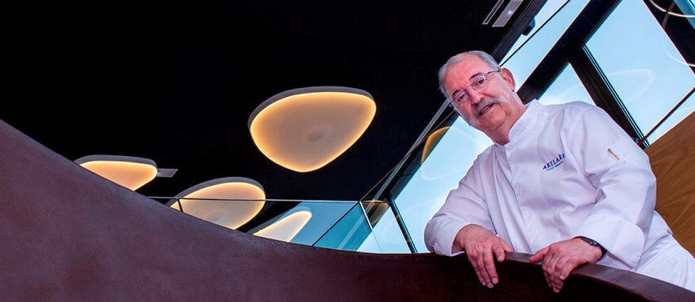 LePoint's tweet photo. Nous avons cuisiné Pedro Subijana
C’est le chef le plus populaire d’Espagne. Le père de la nouvelle cuisine basque se confie au Point, dans son restaurant 3 étoiles, l’Akelarre >> https://t.co/uMg2cMYMVJ #StSebastien https://t.co/dZjClnUjbd