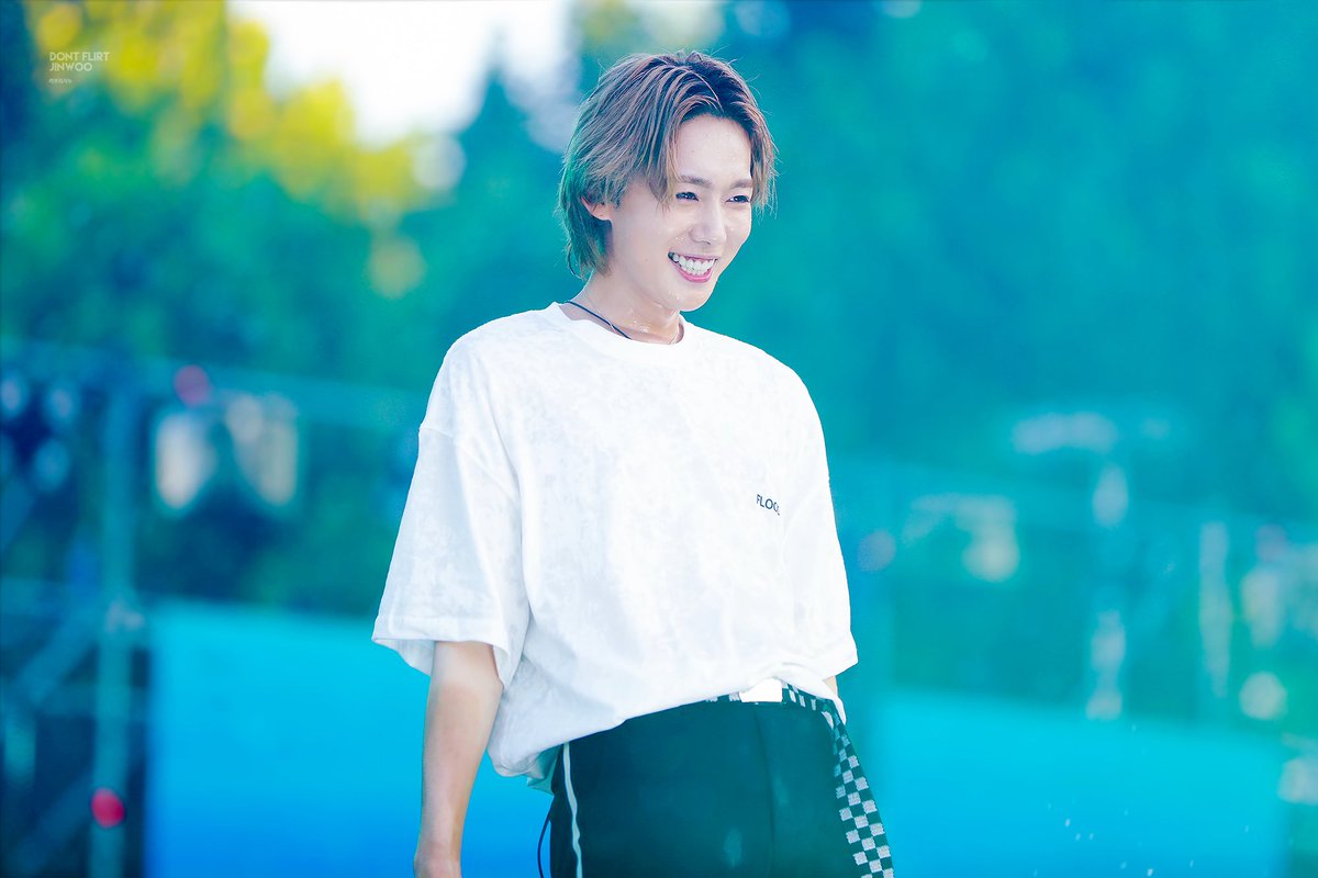 DontFlirtJINWOO's tweet photo. 180720 HQ #위너 #김진우 #워터밤
에어컨보다 더 시원한 지누💙💙💙💙💙💙💙💙💙💙💙💙💙💙💙💙💙 @official_jinu_ https://t.co/vw9uxR7T9J