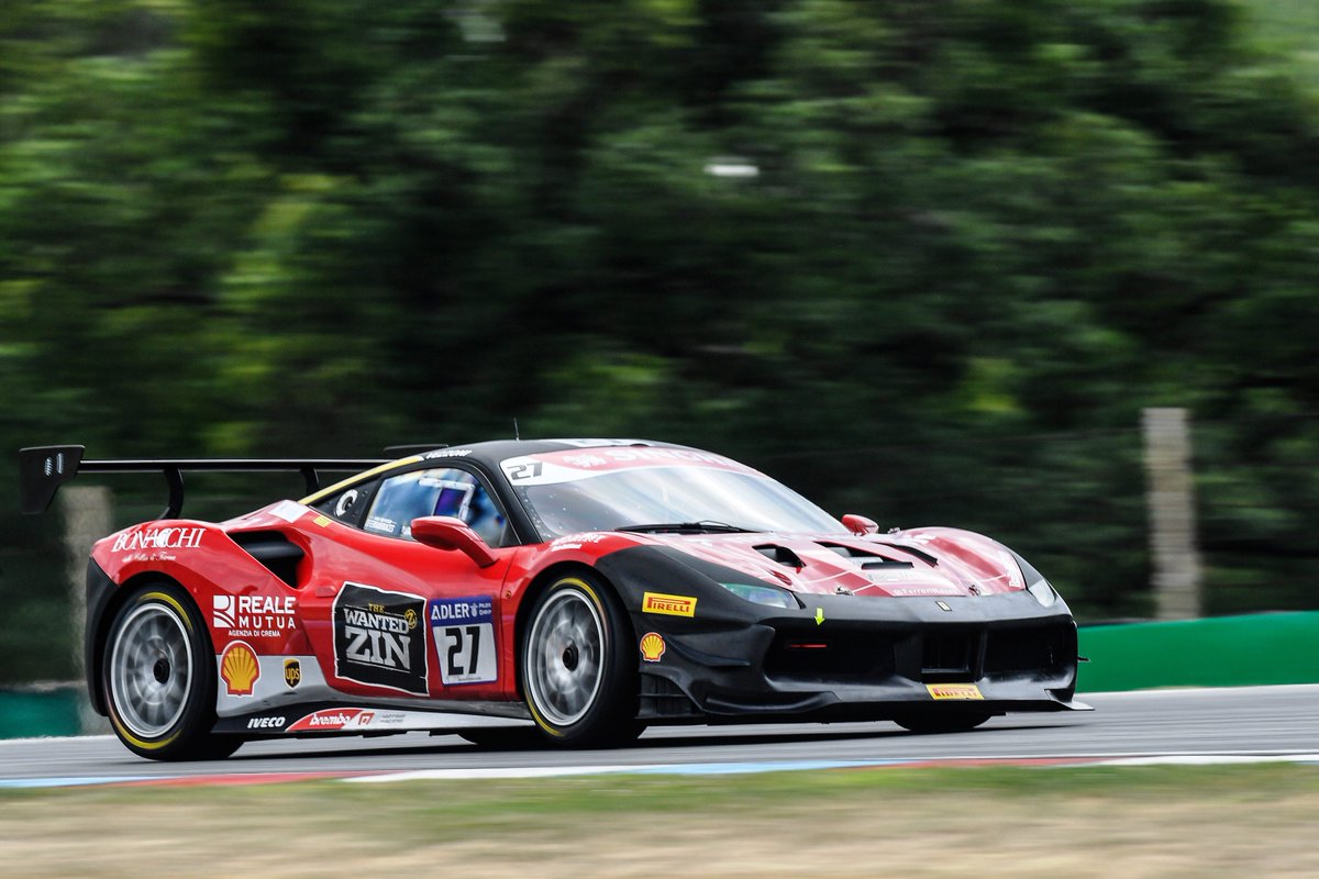 FerrariRaces's tweet photo. #FerrariChallene Europe Trofeo @pirellisport #Quali 2 underway!β #BrnoCircuit https://t.co/YJkPrcKLGK