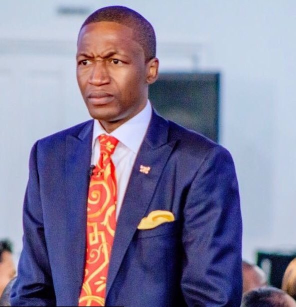 AnnaLeneD's tweet photo. En route to @TGNCManchester with Pastor @DubeRonnie. Supercharged for Anointing Oli Sunday today. Can’t wait. Be in your SPIRIT EMBASSY branch today all around the GLOBE under the prophetic unction of @UebertAngel. Enjoy! #goodnews #tgnczone2 #leeangel #ronniedube https://t.co/1pXQpfIzSq