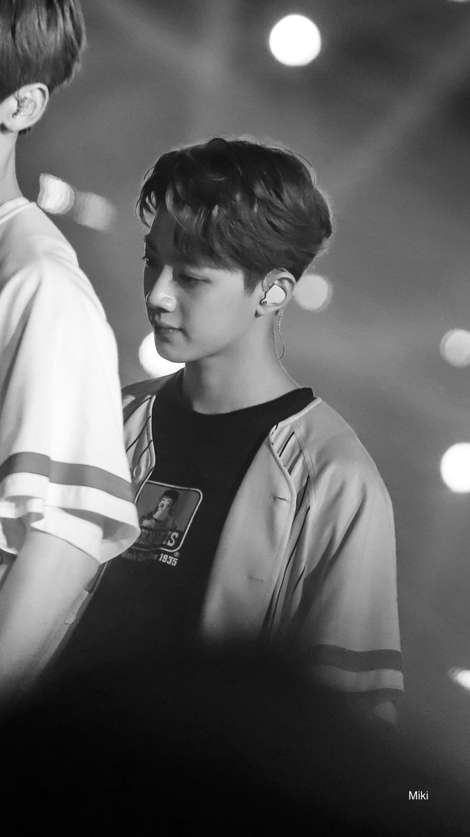 _whatever6789's tweet photo. 180721 #WannaOneinKL #WannaOneWorldTourinKL #라이관린 #LAIKUANLIN #赖冠霖 내 맘 속에 저장 https://t.co/2kC4yFtoqq