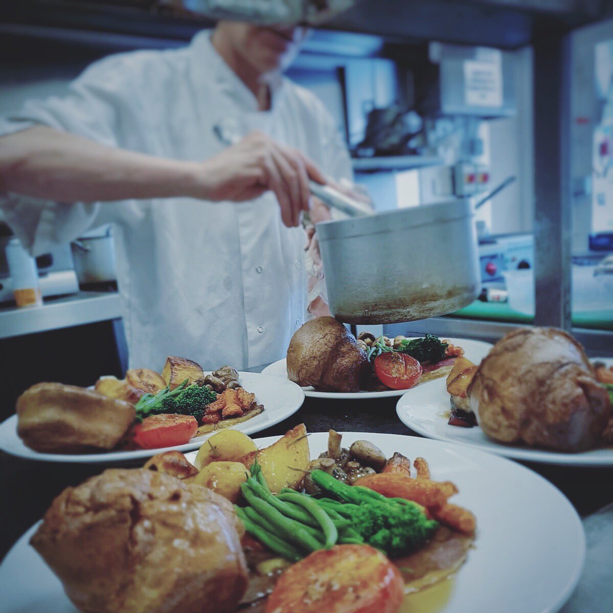 luccawendover's tweet photo. **WE ARE RECRUITING **
Come join the family as we are looking for a part time kitchen porter. If interested please get in touch!
PM or send a message to info@luccarestaurant.co.uk https://t.co/T1QjRi6Lt1