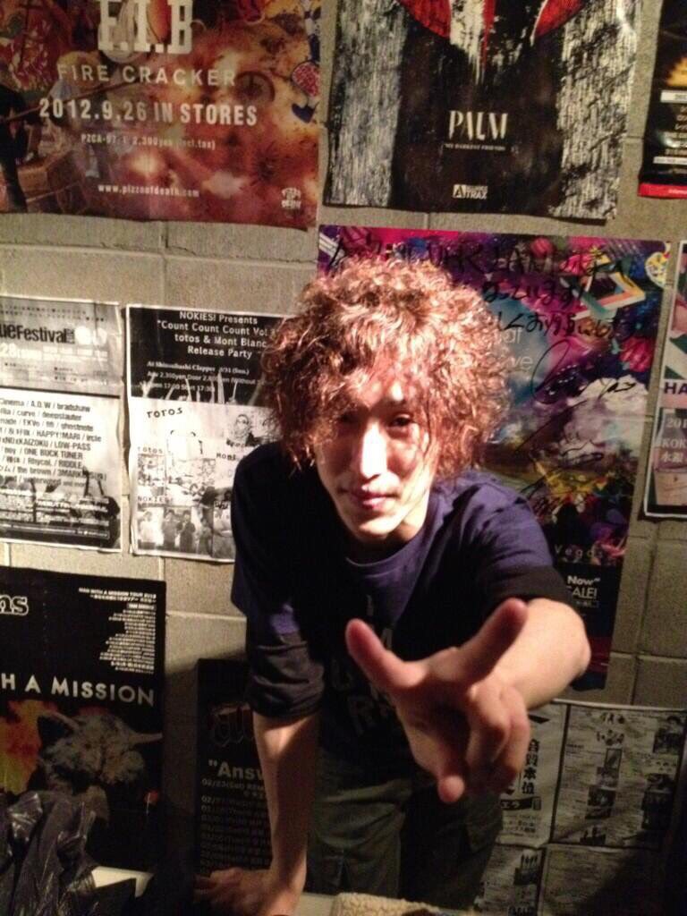 _SHILVERBULLET's tweet photo. 先週REC終わりました。
ようやく新譜出せます。
8月、要チェックでお願いします。

#最近の村田と
#何年前かの村田を添えて
#ぬるっと告知
#てか誰やねん https://t.co/2BzXpdmvWm