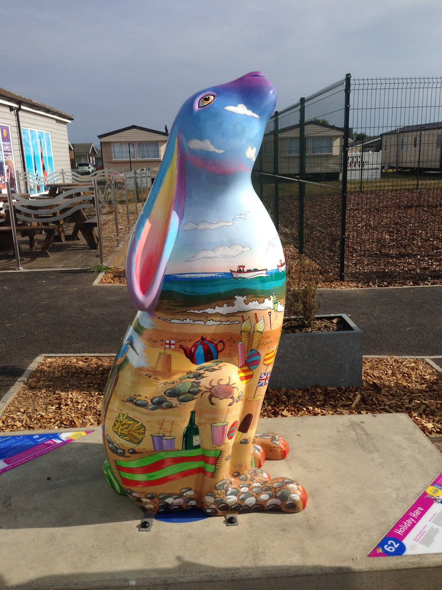 WobblySquab's tweet photo. #62: Holiday Hare has chips and ice cream on him! 🍟🍦@GoGoHares2018 #GGH18 https://t.co/v1rucBX3MV