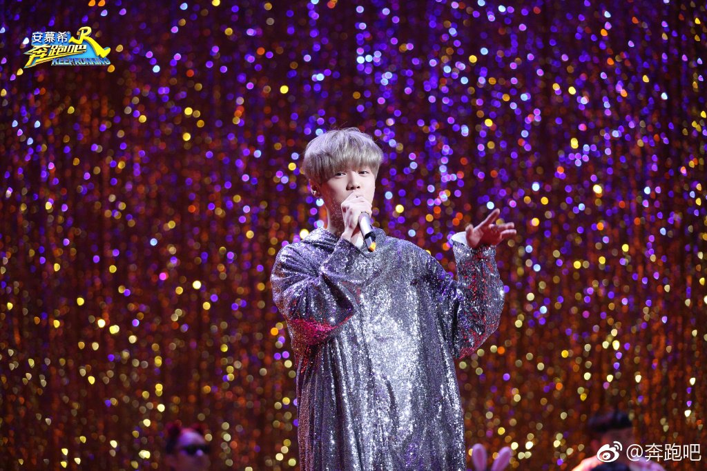 luking0420's tweet photo. [PHOTO] 180722 Keep Running weibo update:  #LuHanKeepRunning #LuHan (2) https://t.co/rHultHSv0V