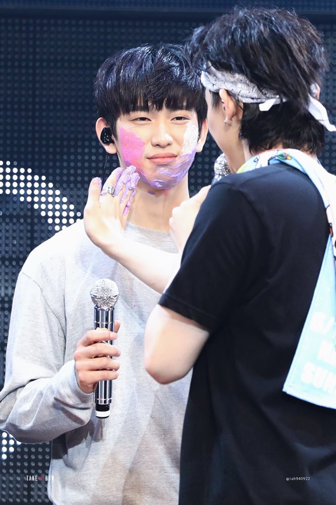 Ps_Kw's tweet photo. อิจฉาพี่แจบอมว่ะ https://t.co/du6yxXyJNf