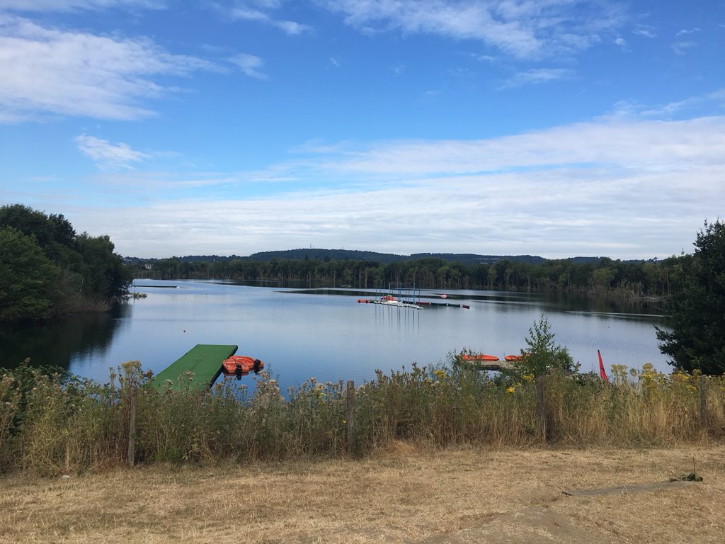 Sunday morning open water swim with <a href="/TriSurrey/">Tri Surrey Club</a> ...there’s definitely worse ways to start the day.