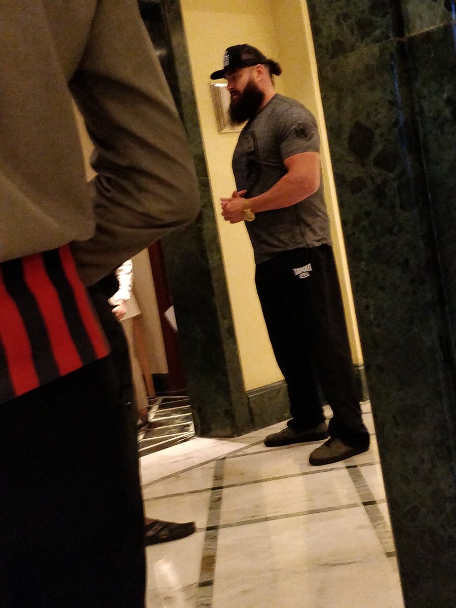 LalithMiriyala's tweet photo. Got meets with the #Monsteramongmen @BraunStrowman yesterday in Hyderabad (India) ...😍😍

It was nice meeting sir..☺❤
Thanks to @WWEIndia
 #WWE #IndiaWelcomesBraun #wweindia #MonsterInIndia #MonsterInTheBank #SDLive #BraunStrowman https://t.co/huJrPH4ZY4
