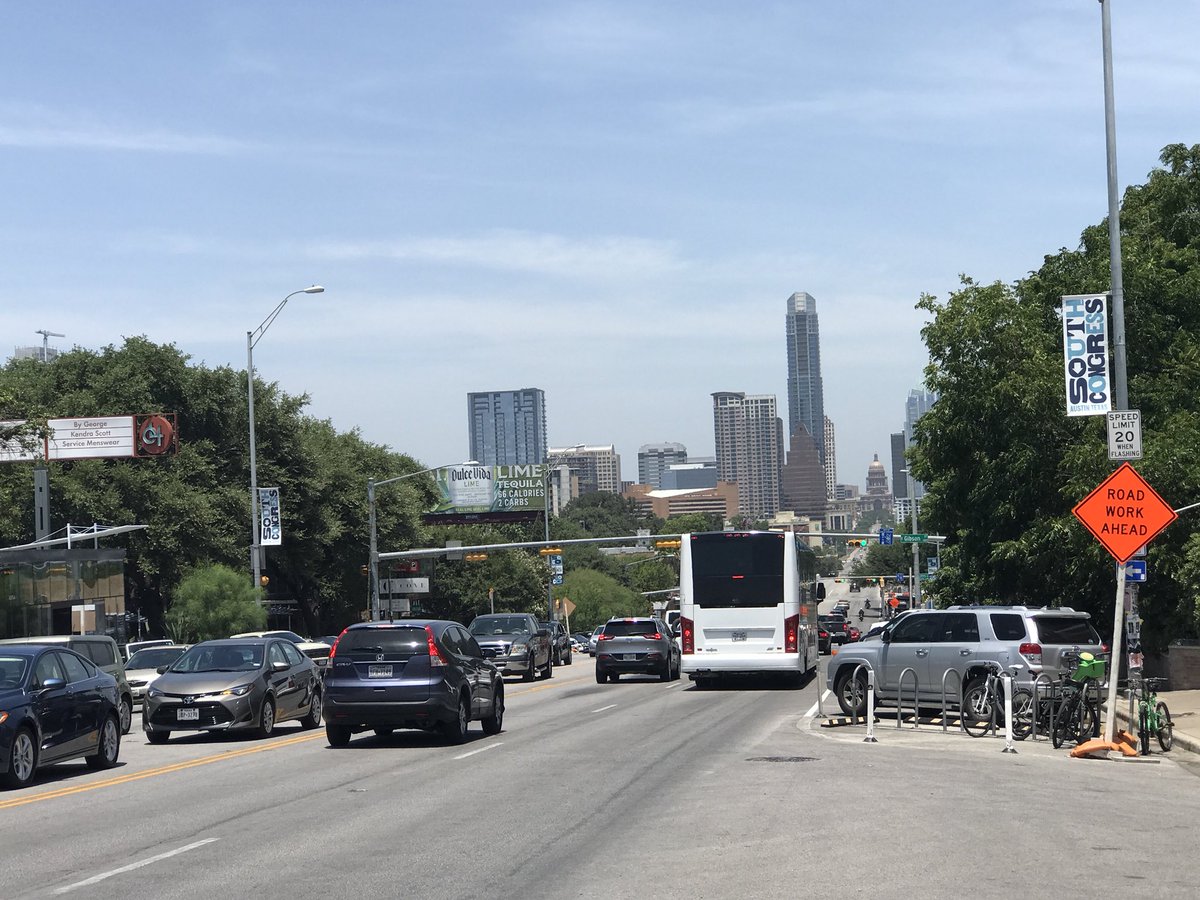 Grimmer28's tweet photo. Austin, Texas... you were beautiful! #homewardbound #bostonyourmyhome #austintoboston https://t.co/pGjatHK028