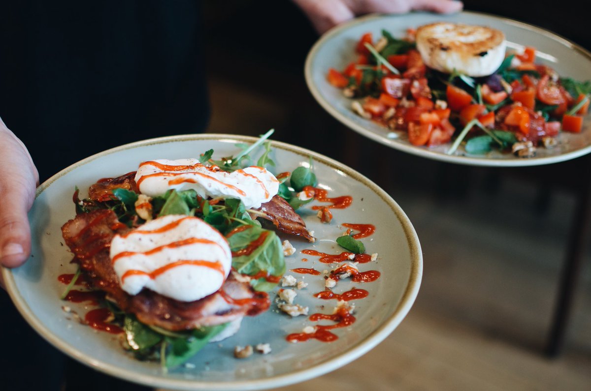 The kitchen opens at 10am on the weekends folks! Come and fill your bellies! We’ve got meaty, veggie and vegan treats for y’all! #fika #forfikasake #glasgow #food #brunch #cafe