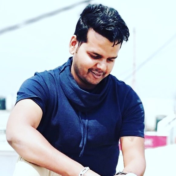 Yogeshpushkar's tweet photo. #NewProfilePic https://t.co/g2BpS9Y1oY