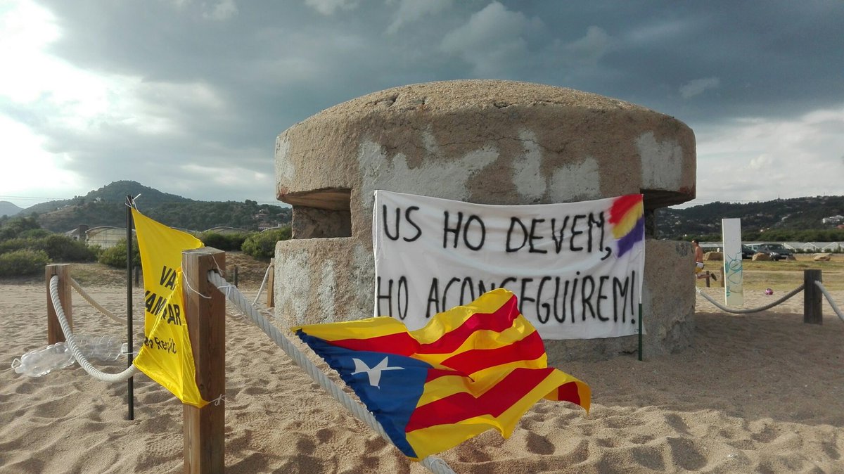 CDR_Sta_Susanna's tweet photo. #RepublicaORepublica 
#exiliats #UsVolemACasa 
#PresosPolitics #UsVolemLliures https://t.co/WRIplqFxuQ