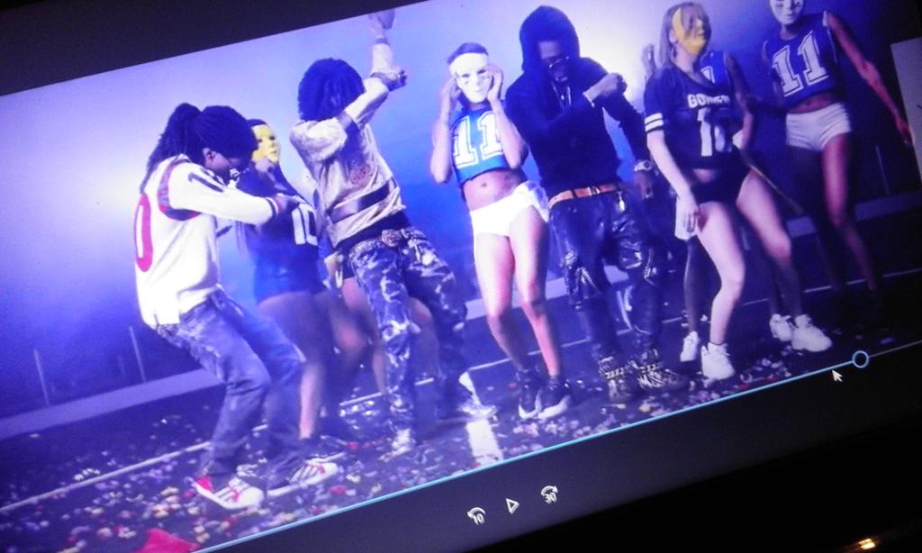 slingthevibe_sa's tweet photo. @murdabeatz_  said dabbing aint dead

I agree!! https://t.co/4cJ2FbgVt6