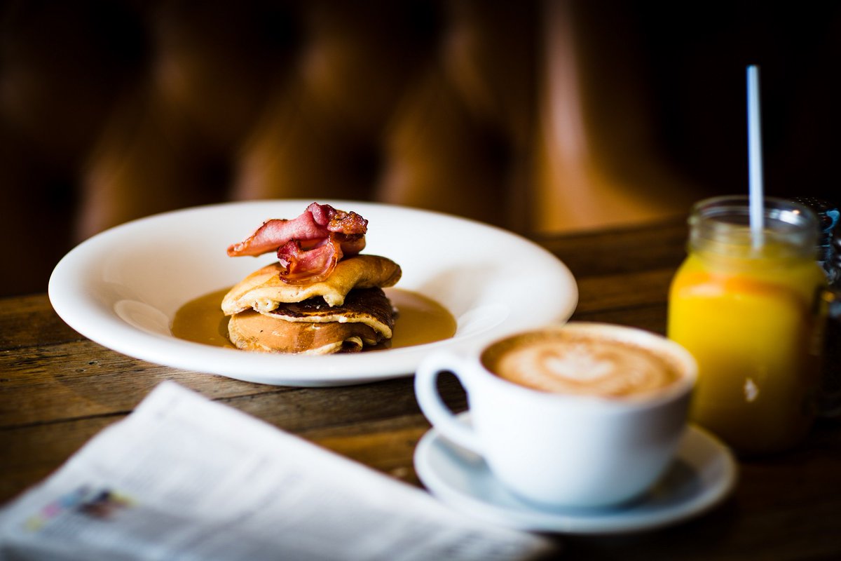 Fancy a spot of brunch today? Get down to Boston Tea Party in #SuttonHarbour. They have a number of delicious breakfast options available all day!