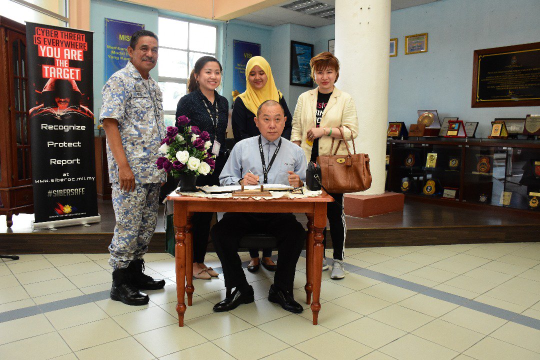 Naval Training and Doctrine Command HQ tweet media