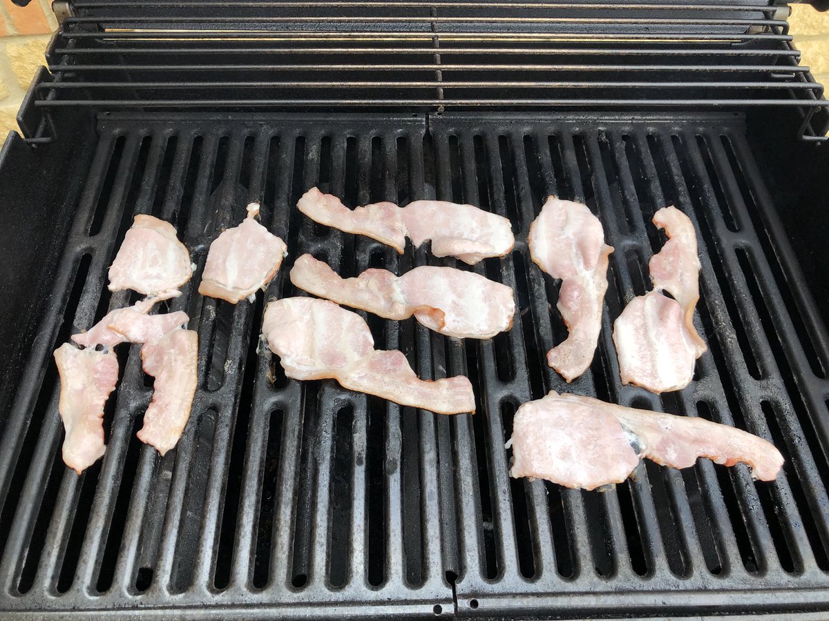 TobyCouchman's tweet photo. Thatโll do pig. Thatโll do. #breakfastBBq https://t.co/J8lpv3552c