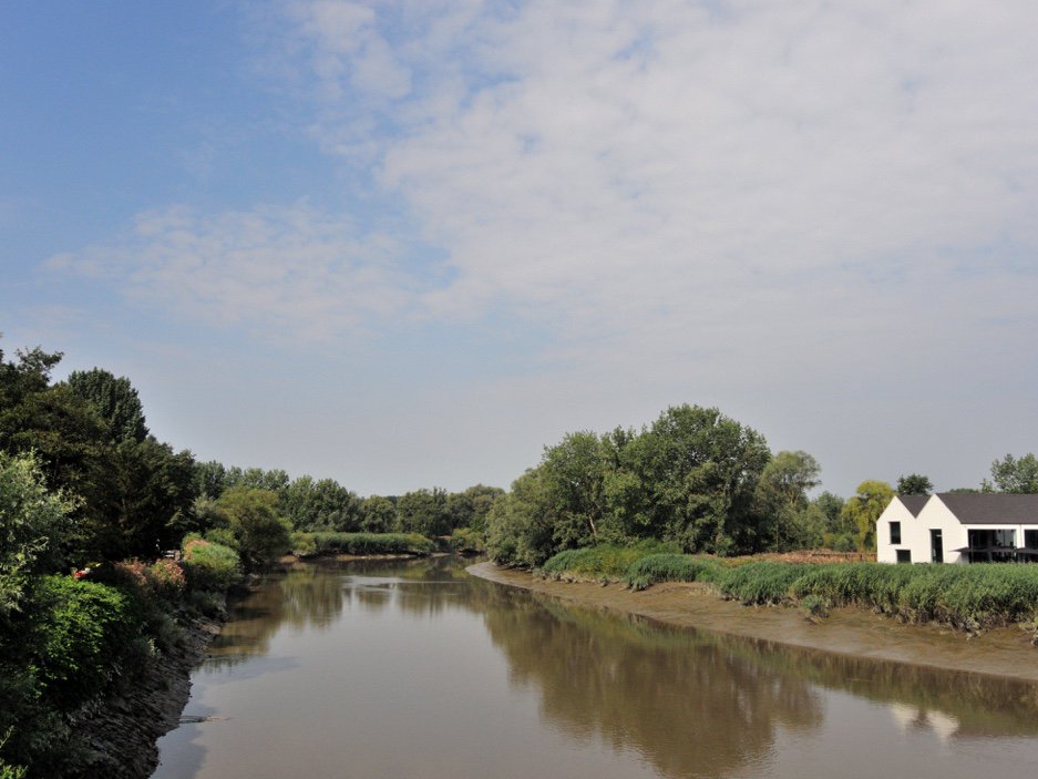 MWezemael's tweet photo. @frankdeboosere @sabinehagedoren #Hamme #DeDurme #vrtweer #weerfoto https://t.co/rCAyapFucn