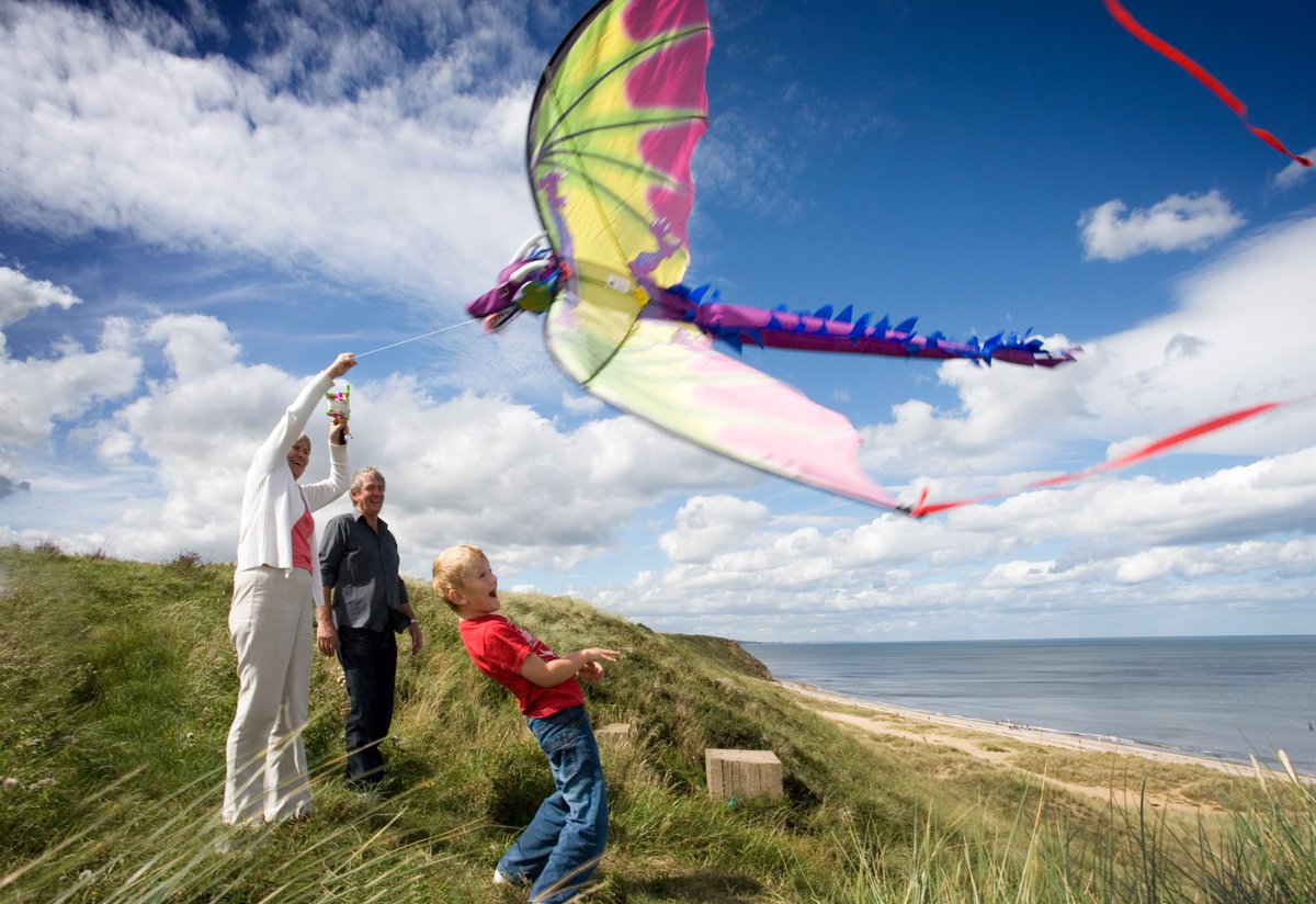 ThisisDurham's tweet photo. Summer, summer, summer time! ☀️☀️☀️

The summer holidays have arrived, the sun is shining and it's time to enjoy some quality time together and make some memories to last a lifetime >>> https://t.co/L4FKmNZbpd 

#LoveDurham #summerholidays https://t.co/u1v5BA9rtw