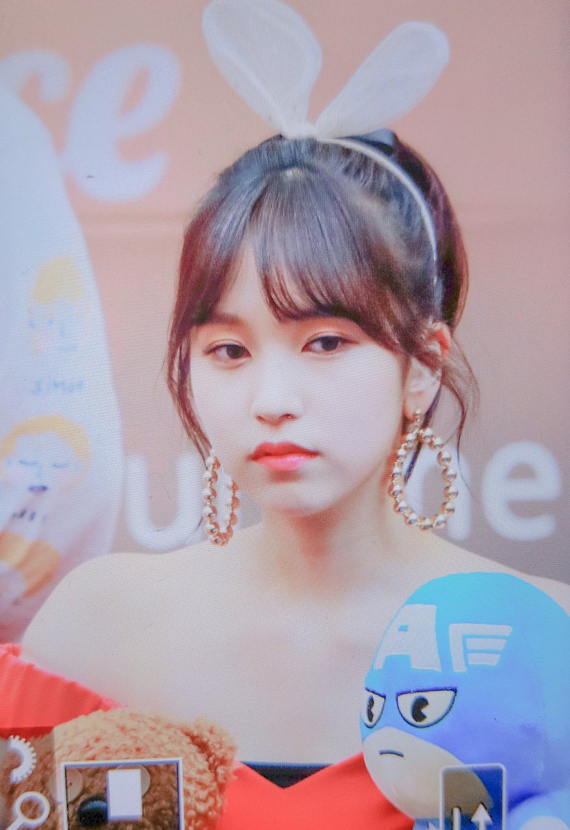 OLAM2324's tweet photo. 180722 하남 스타필드 팬싸인회 
#트와이스 #미나 #TWICE #MINA https://t.co/wSKkawZLsv