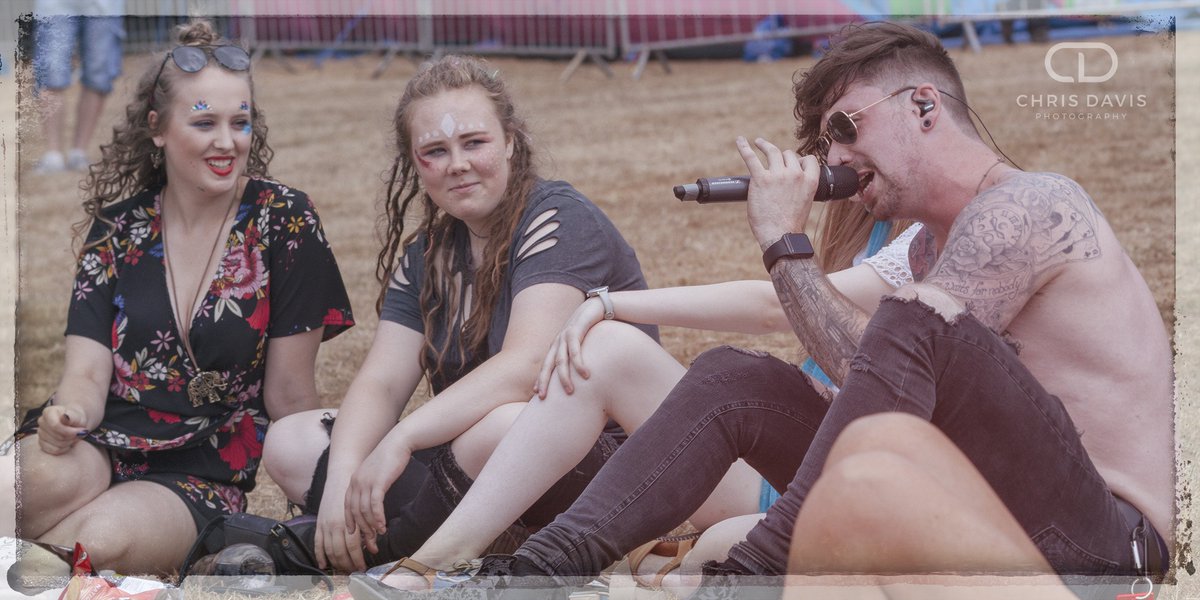 ChrisDavisUK's tweet photo. @dont4getrupert performing (mostly) on the @Confetti_ICT stage at @splendourfest #Splendour2018 #10YearsOfSplendour #BandinTheCrowd #Serenade https://t.co/Auguug1G6Z