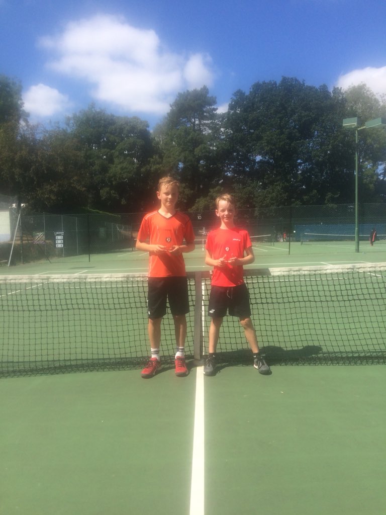 malvernopen's tweet photo. Our 2018 @knightfrank Malvern Open 9U Boys winner Theo Houston with runner up George Hadley https://t.co/RKD2KS9mfW